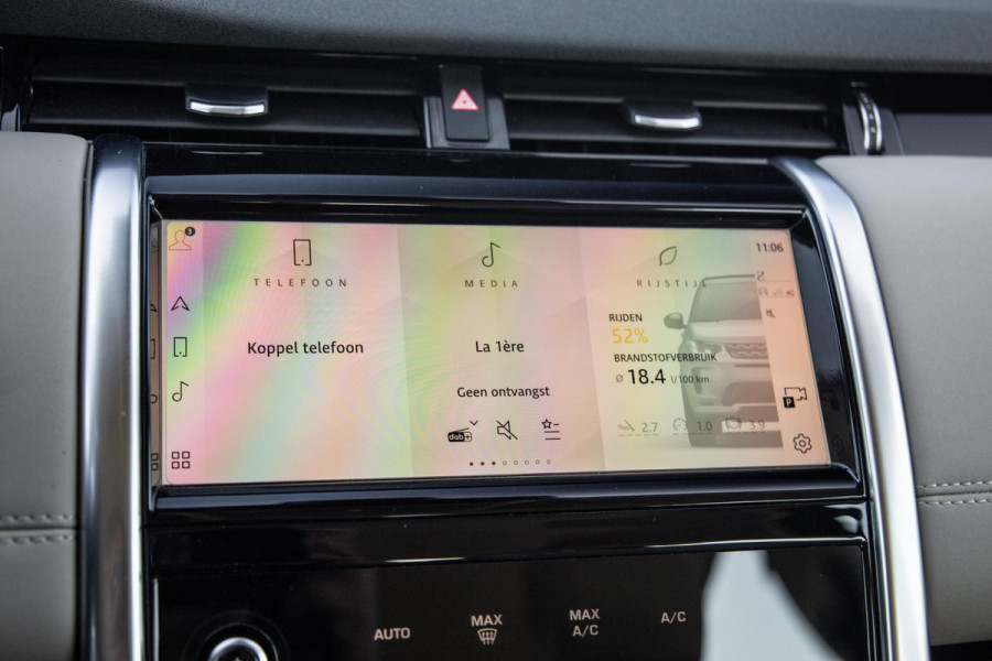 Land Rover Discovery Sport P300e 1.5 SE CARPLAY / TREKHAAK / CREME LEDER / DEALER ONDERHOUDEN / 360 CAMERA
