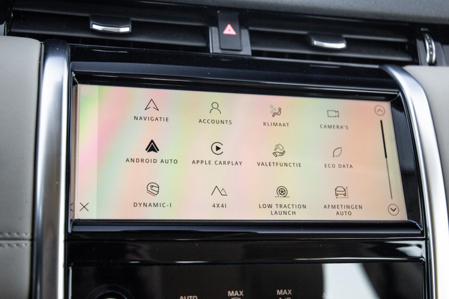 Land Rover Discovery Sport P300e 1.5 SE CARPLAY / TREKHAAK / CREME LEDER / DEALER ONDERHOUDEN / 360 CAMERA