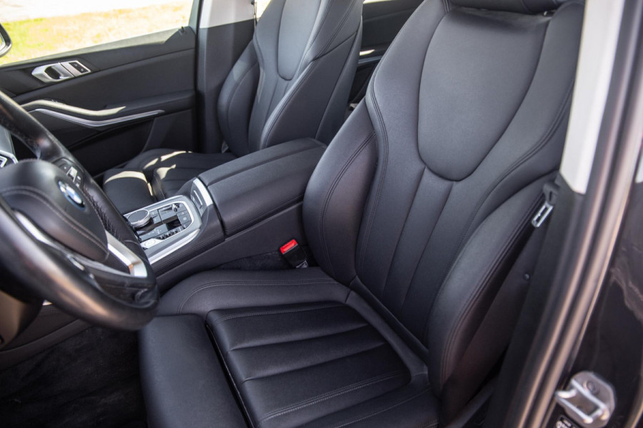 BMW X5 xDrive45e Executive CARPLAY / CAMERA / DEALER ONDERHOUDEN / ZWART LEER / STOELVERWARMING