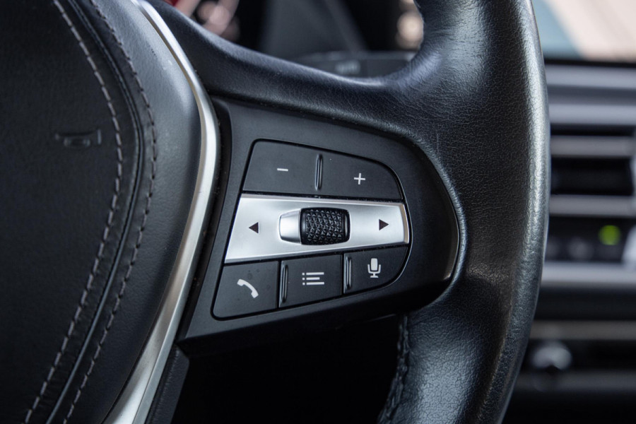 BMW X5 xDrive45e Executive CARPLAY / CAMERA / DEALER ONDERHOUDEN / ZWART LEER / STOELVERWARMING