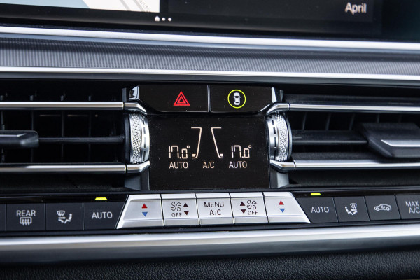 BMW X5 xDrive45e Executive CARPLAY / CAMERA / DEALER ONDERHOUDEN / ZWART LEER / STOELVERWARMING