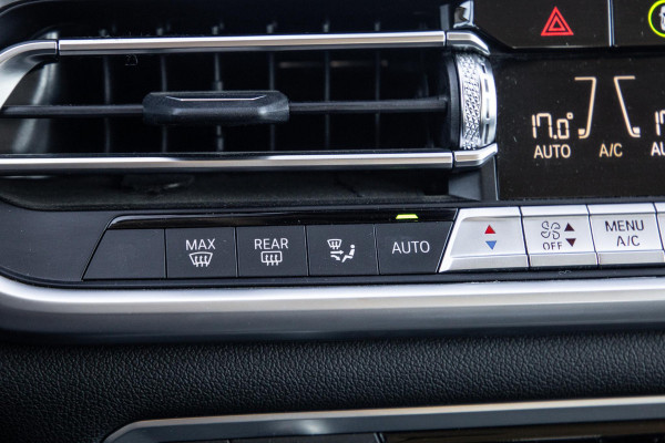 BMW X5 xDrive45e Executive CARPLAY / CAMERA / DEALER ONDERHOUDEN / ZWART LEER / STOELVERWARMING