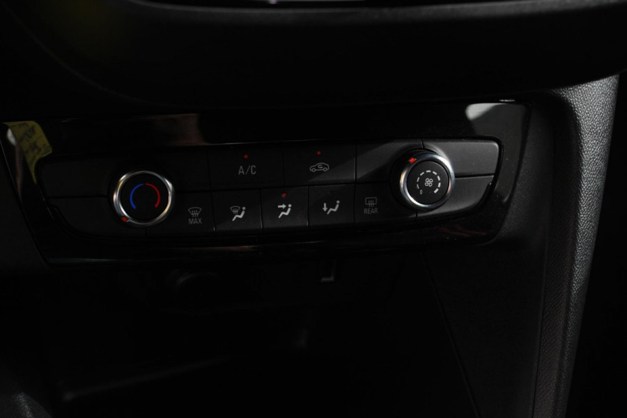 Opel Corsa 1.2 102pk GS Line Navigatie Apple Carplay/Android Auto Airco Cruise Control Lichtmetalen velgen Digitaal Dashboard Sportstoelen