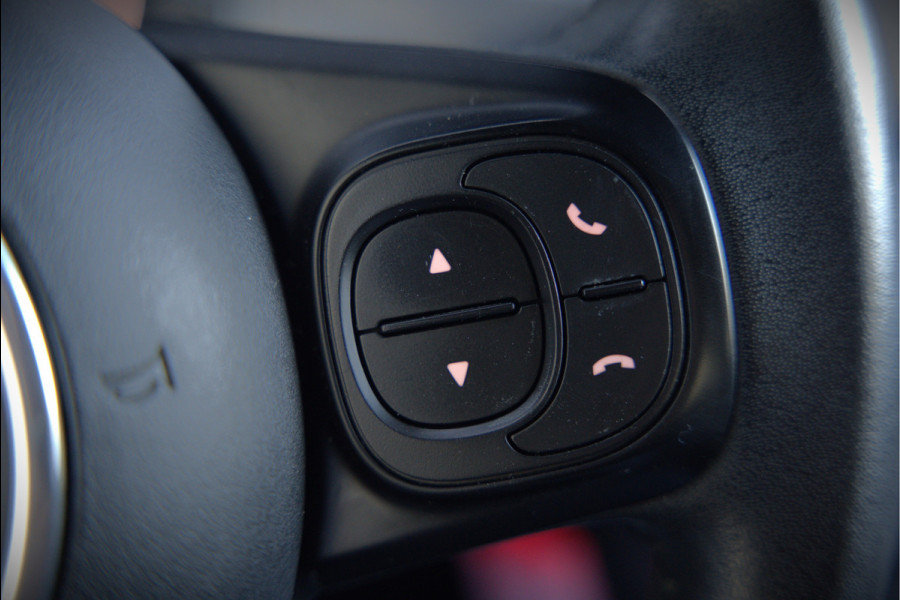 Fiat 500 0.9 TwinAir Turbo Sport | Mat Groen | Apple Carplay | Parkeersensoren | Navigatie | Climate Control | Digitale Tellers | Groot Scherm | Cruise Control | LED