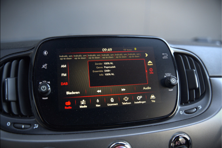 Fiat 500 0.9 TwinAir Turbo Sport | Mat Groen | Apple Carplay | Parkeersensoren | Navigatie | Climate Control | Digitale Tellers | Groot Scherm | Cruise Control | LED