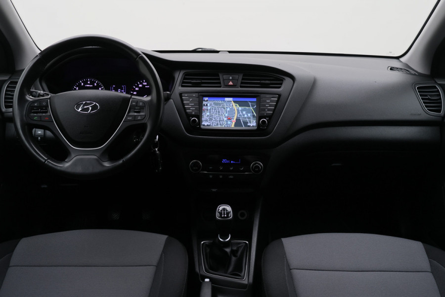 Hyundai i20 1.0 T-GDI Comfort Climate, Cruise, Camera, Navigatie, Bluetooth, PDC, DAB, Trekhaak, 15''