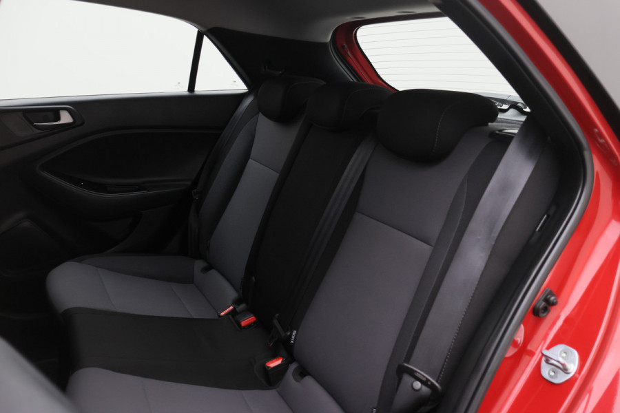 Hyundai i20 1.0 T-GDI Comfort Climate, Cruise, Camera, Navigatie, Bluetooth, PDC, DAB, Trekhaak, 15''