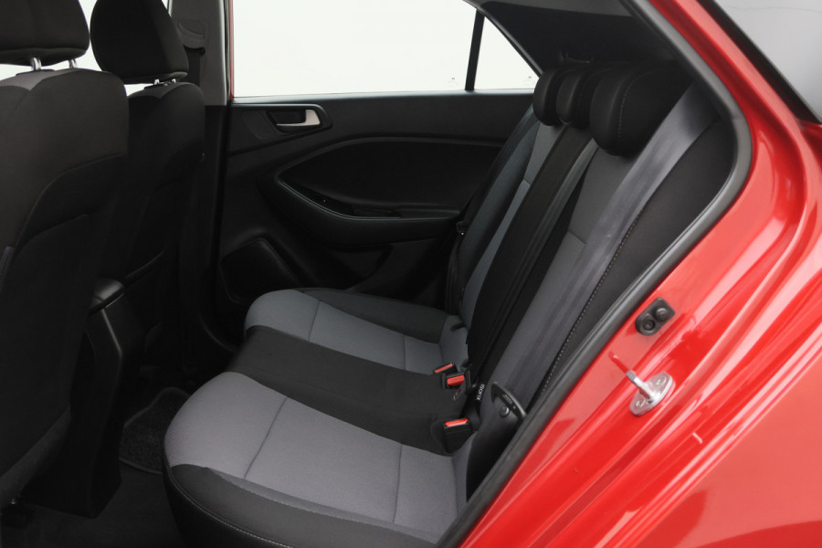 Hyundai i20 1.0 T-GDI Comfort Climate, Cruise, Camera, Navigatie, Bluetooth, PDC, DAB, Trekhaak, 15''