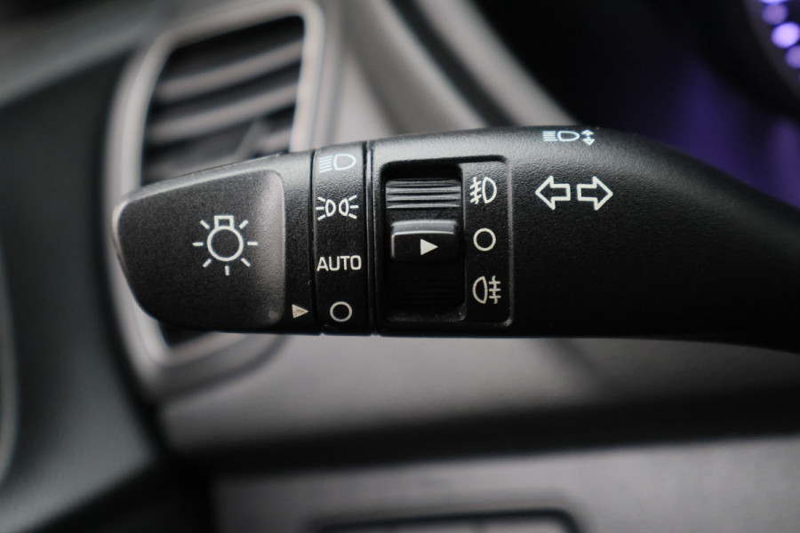 Hyundai i20 1.0 T-GDI Comfort Climate, Cruise, Camera, Navigatie, Bluetooth, PDC, DAB, Trekhaak, 15''