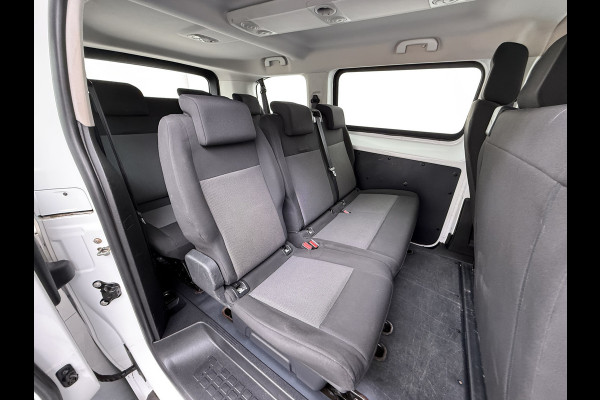 Opel Vivaro E L2H1 9-Persoons SOH 99% 50kWh Trekhaak Navi Airco Apple Carplay Android Auto Pdc Cruise Control Led Schuifdeur Isofix Bluetooth Dealeronderhouden 1e Eigenaar Origineel Nederlandse Bus