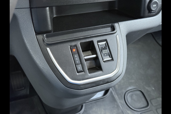 Opel Vivaro E L2H1 9-Persoons SOH 99% 50kWh Trekhaak Navi Airco Apple Carplay Android Auto Pdc Cruise Control Led Schuifdeur Isofix Bluetooth Dealeronderhouden 1e Eigenaar Origineel Nederlandse Bus