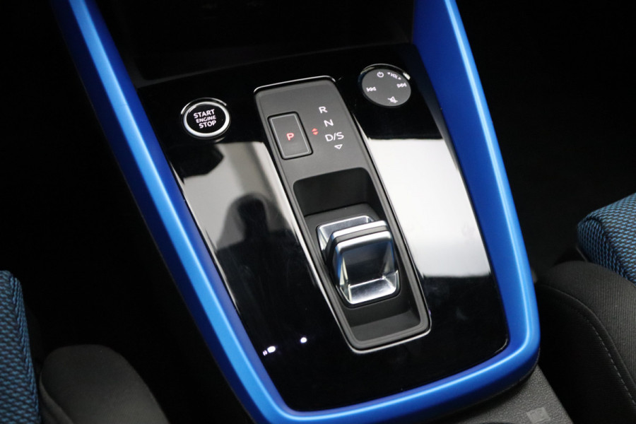 Audi A3 Sportback 35 TFSI 150 PK Automaat Edition One S-Line, Adap. Cruise Control, B&O sound, Stoelverwarming,