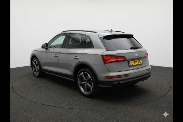 Audi Q5 2.0 TFSI quattro Sport S Line Black Edition 252pk | Panoramdak Diamond Stitching | Luchtvering | Voorstoelen en achterbank verwarmbaar | Matrix Led verlichting | Elektrisch verstelbare voorstoelen |