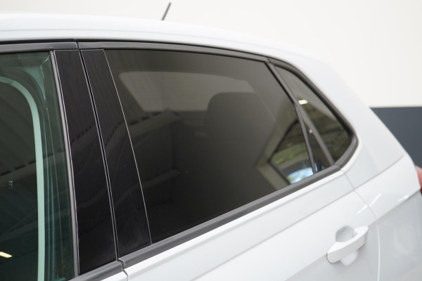 Volkswagen Polo 1.0 TSi 95pk Comfortline 5-drs | Keyless | Parkeersensoren | Carplay | Cruise control | Lm velgen