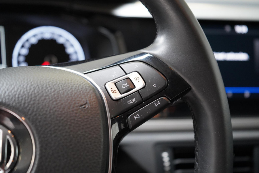 Volkswagen Polo 1.0 TSi 95pk Comfortline 5-drs | Keyless | Parkeersensoren | Carplay | Cruise control | Lm velgen