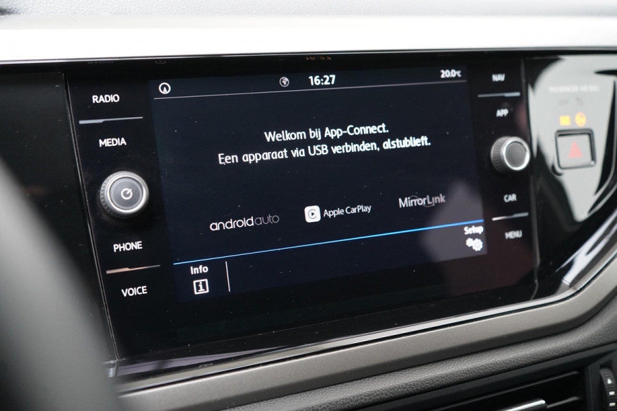 Volkswagen Polo 1.0 TSi 95pk Comfortline 5-drs | Keyless | Parkeersensoren | Carplay | Cruise control | Lm velgen