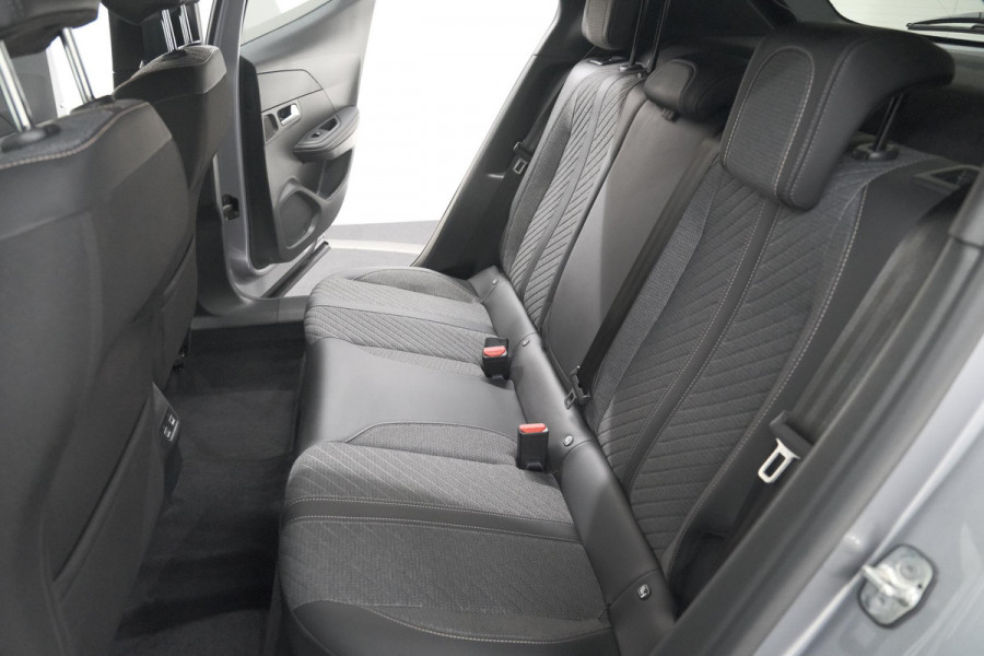 Peugeot 2008 PureTech 130 EAT8 Allure | 360 Camera | Adaptieve Cruise Control | Dodehoekdetectie