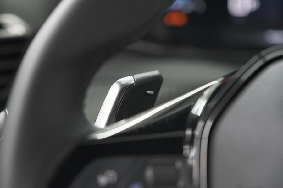 Peugeot 2008 PureTech 130 EAT8 Allure | 360 Camera | Adaptieve Cruise Control | Dodehoekdetectie