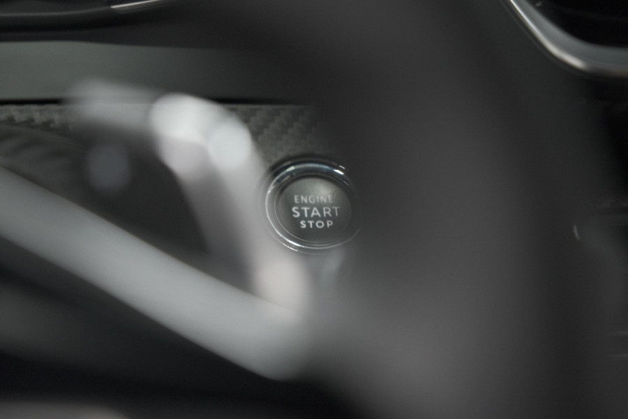 Peugeot 2008 PureTech 130 EAT8 Allure | 360 Camera | Adaptieve Cruise Control | Dodehoekdetectie
