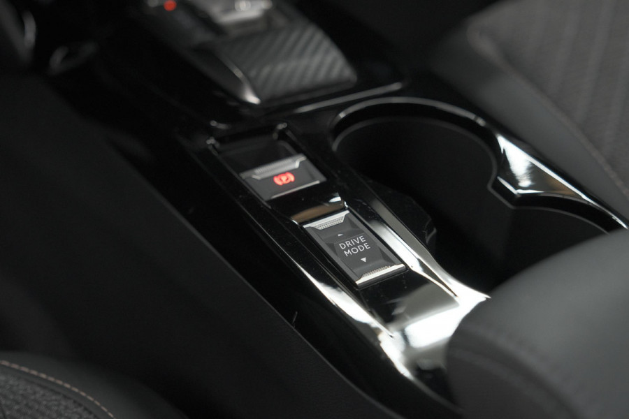 Peugeot 2008 PureTech 130 EAT8 Allure | 360 Camera | Adaptieve Cruise Control | Dodehoekdetectie