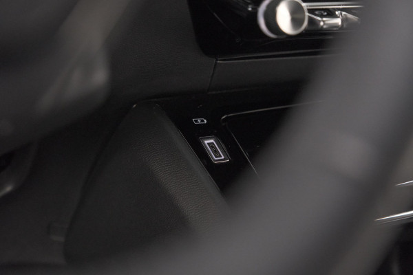 Peugeot 2008 PureTech 130 EAT8 Allure | 360 Camera | Adaptieve Cruise Control | Dodehoekdetectie