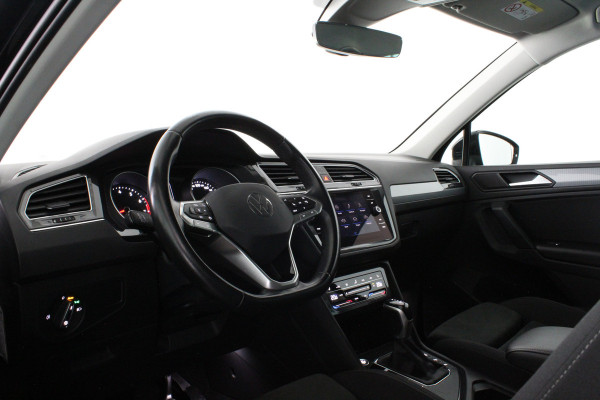 Volkswagen Tiguan 1.5 TSI Life Business > Camera/Trekhaak/Winterpakket/17inch/ACC...