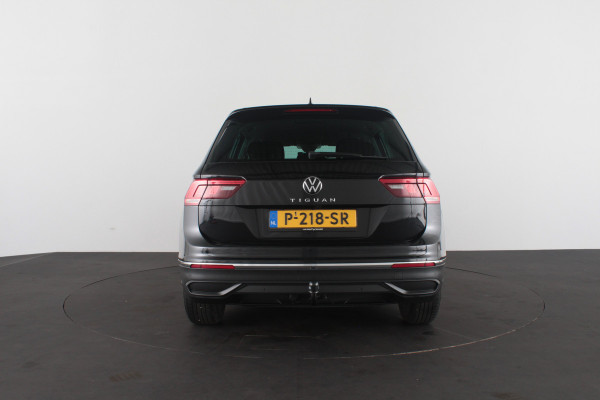 Volkswagen Tiguan 1.5 TSI Life Business > Camera/Trekhaak/Winterpakket/17inch/ACC...