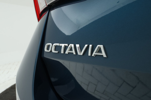 Škoda Octavia Combi 2.0 TDI Automaat, Navigatie, Climate, trekhaak,