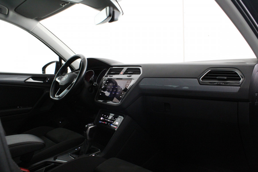 Volkswagen Tiguan 1.5 TSI Life Business > Camera/Trekhaak/Winterpakket/17inch/ACC...