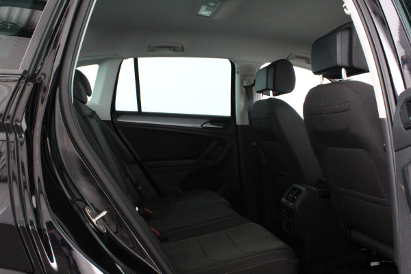 Volkswagen Tiguan 1.5 TSI Life Business > Camera/Trekhaak/Winterpakket/17inch/ACC...