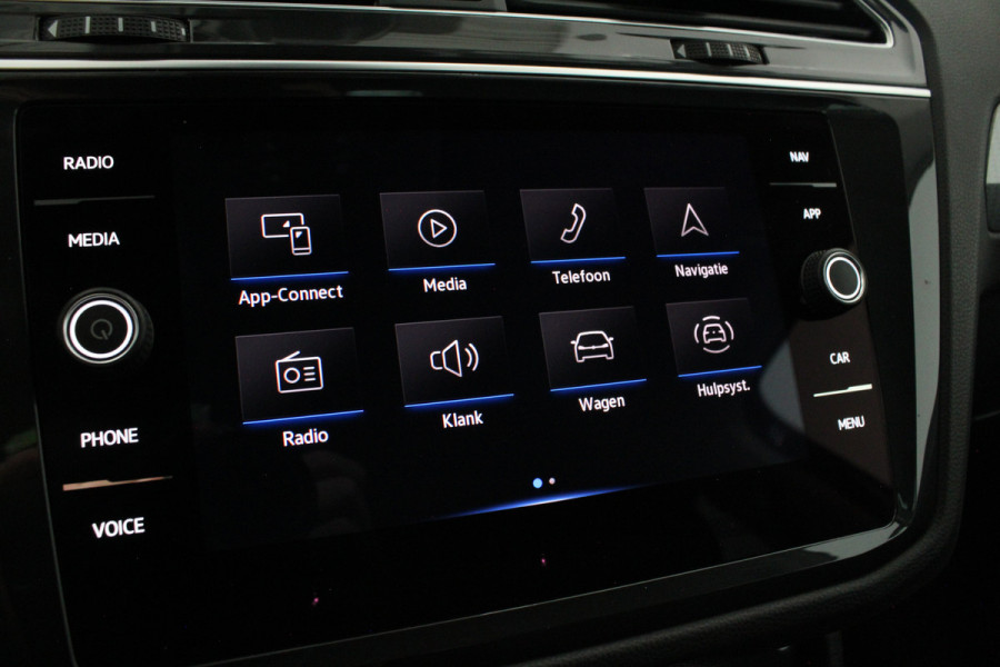 Volkswagen Tiguan 1.5 TSI Life Business > Camera/Trekhaak/Winterpakket/17inch/ACC...