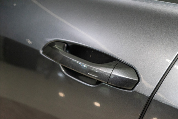 Audi Q8 60 TFSI E Quattro S-Edition Competition 490PK FACELIFT | Pano | B&O | Vierwielsturing | VOL! 4 JAAR FABRIEKSGARANTIE