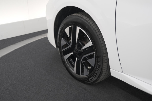 Peugeot e-208 EV Allure 50 kWh | 11 KW Laadfunctie | Apple Carplay | Parkeersensoren