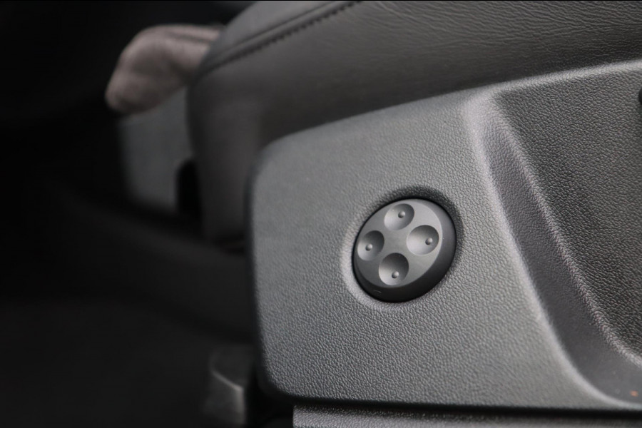 Audi Q5 45 TFSI 3x S-Line QUATTRO / PANODAK / VIRTUAL / KEYLESS / CAMERA / STOELVERW / DEALER SERVICE!