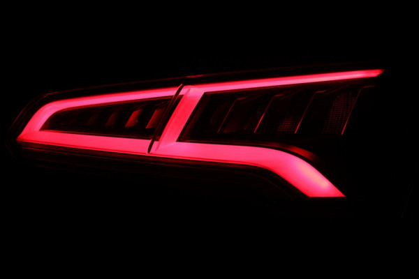 Audi Q5 45 TFSI 3x S-Line QUATTRO / PANODAK / VIRTUAL / KEYLESS / CAMERA / STOELVERW / DEALER SERVICE!