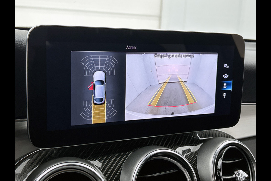 Mercedes-Benz GLC 300 e 4MATIC Premium Plus | AMG-LIne Interieur | AMG-Line Exterieur | Achteruitrijcamera | Multispaaks velgen | Nightpakket | Sfeerverlichting | Trekhaak | 24 Maanden Mercedes-Benz Certified Garantie