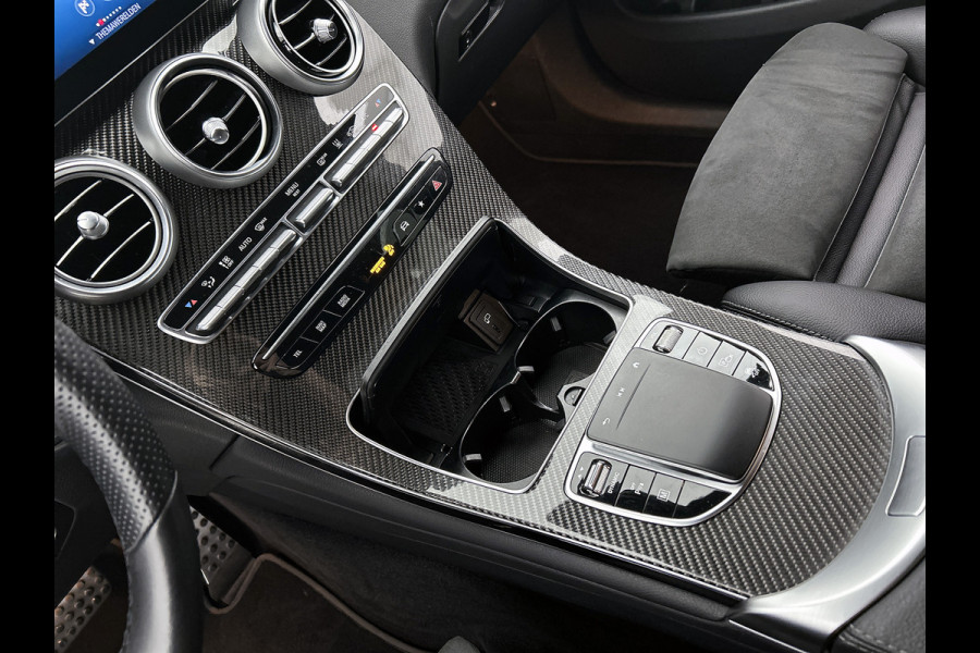 Mercedes-Benz GLC 300 e 4MATIC Premium Plus | AMG-LIne Interieur | AMG-Line Exterieur | Achteruitrijcamera | Multispaaks velgen | Nightpakket | Sfeerverlichting | Trekhaak | 24 Maanden Mercedes-Benz Certified Garantie