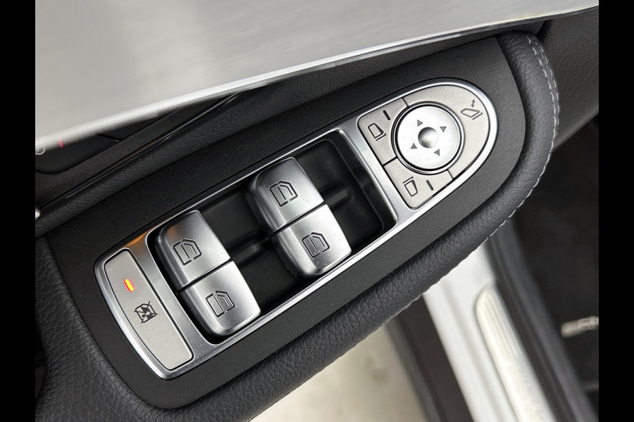 Mercedes-Benz GLC 300 e 4MATIC Premium Plus | AMG-LIne Interieur | AMG-Line Exterieur | Achteruitrijcamera | Multispaaks velgen | Nightpakket | Sfeerverlichting | Trekhaak | 24 Maanden Mercedes-Benz Certified Garantie