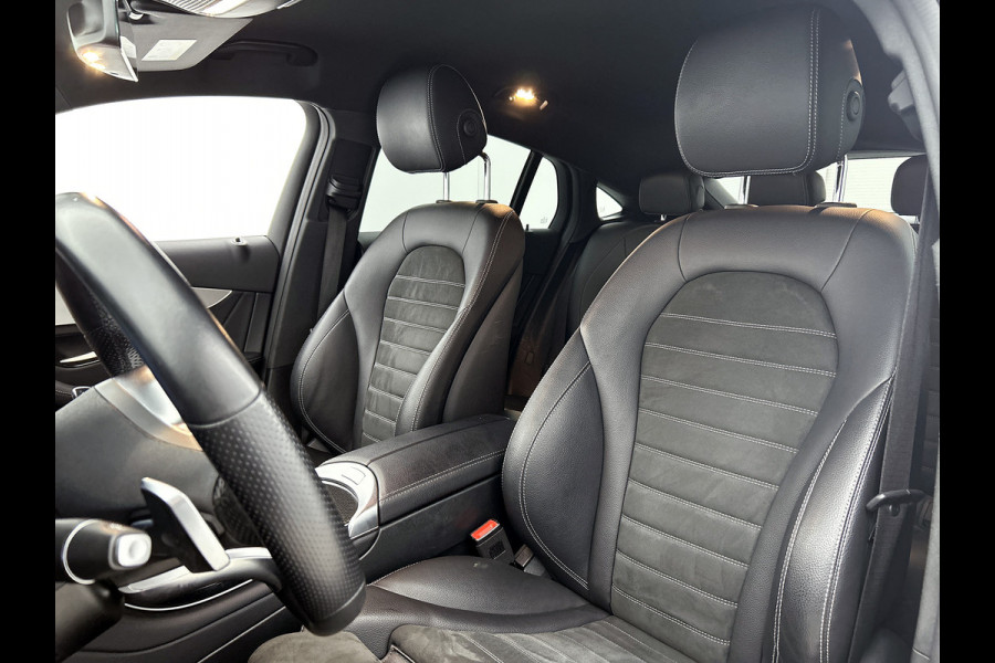 Mercedes-Benz GLC 300 e 4MATIC Premium Plus | AMG-LIne Interieur | AMG-Line Exterieur | Achteruitrijcamera | Multispaaks velgen | Nightpakket | Sfeerverlichting | Trekhaak | 24 Maanden Mercedes-Benz Certified Garantie