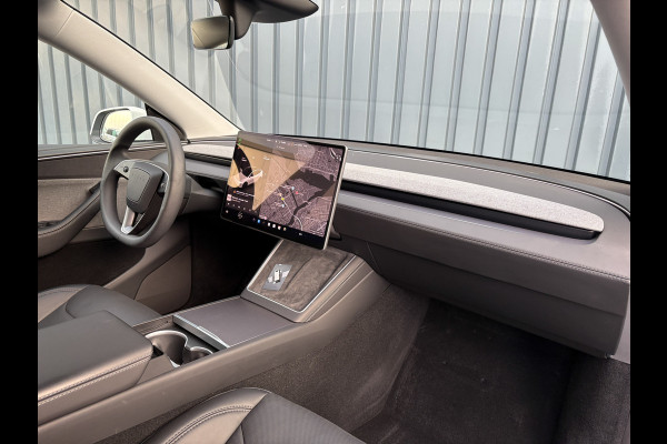 Tesla Model Y Premium Long Range RWD 75 kWh | 20'' | Prijs Rijklaar!!