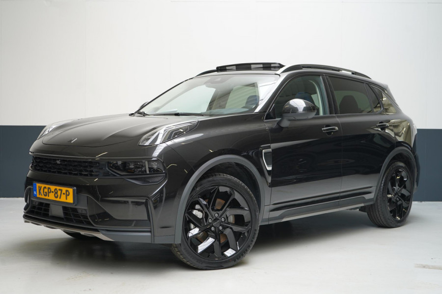 Lynk & Co 01 1.5 | Zwart optiek | Panoramadak | Navigatie | Memory | Apple CarPlay