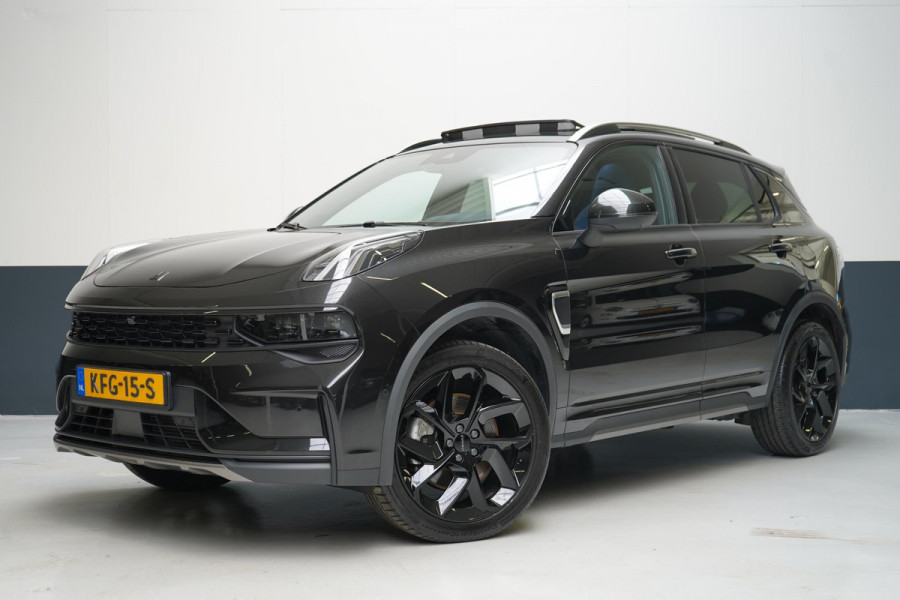 Lynk & Co 01 1.5 | Zwart optiek | Panoramadak | Navigatie | Memory | Apple CarPlay