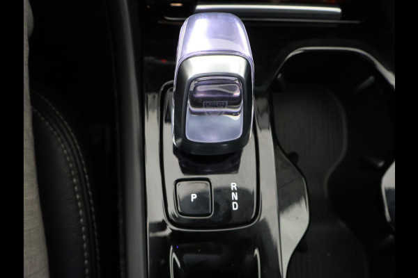 Volvo XC40 1.5 T5 PLUG-IN HYBRID+ DARK. ACCU 90% GAR. 9-2032* TREKHAAK . DODE HOEKDETECTIE . HARMAN KARDON . STUUR & STOELVERWARMING .