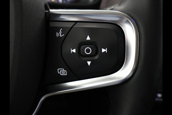 Volvo XC40 1.5 T5 PLUG-IN HYBRID+ DARK. ACCU 90% GAR. 9-2032* TREKHAAK . DODE HOEKDETECTIE . HARMAN KARDON . STUUR & STOELVERWARMING .