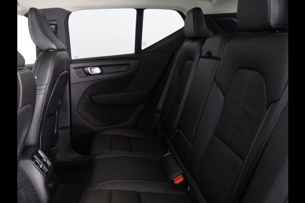 Volvo XC40 1.5 T5 PLUG-IN HYBRID+ DARK. ACCU 90% GAR. 9-2032* TREKHAAK . DODE HOEKDETECTIE . HARMAN KARDON . STUUR & STOELVERWARMING .