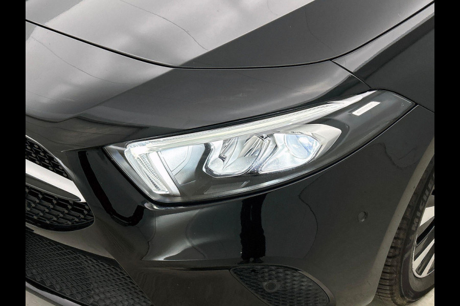Mercedes-Benz A-Klasse 250 e Black Line WIDE-SCREEN | NAVI | STOF-LEDER