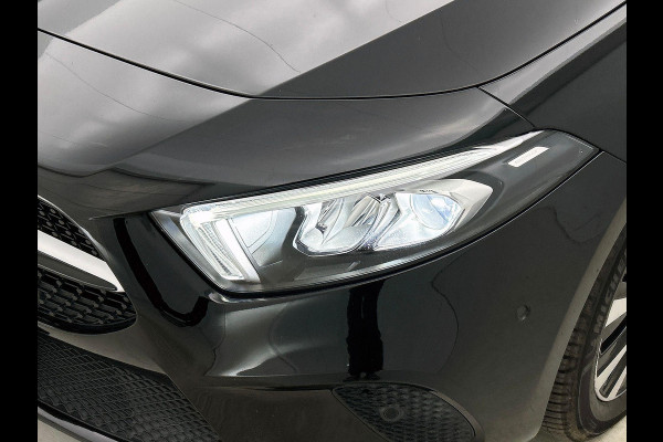 Mercedes-Benz A-Klasse 250 e Black Line WIDE-SCREEN | NAVI | STOF-LEDER