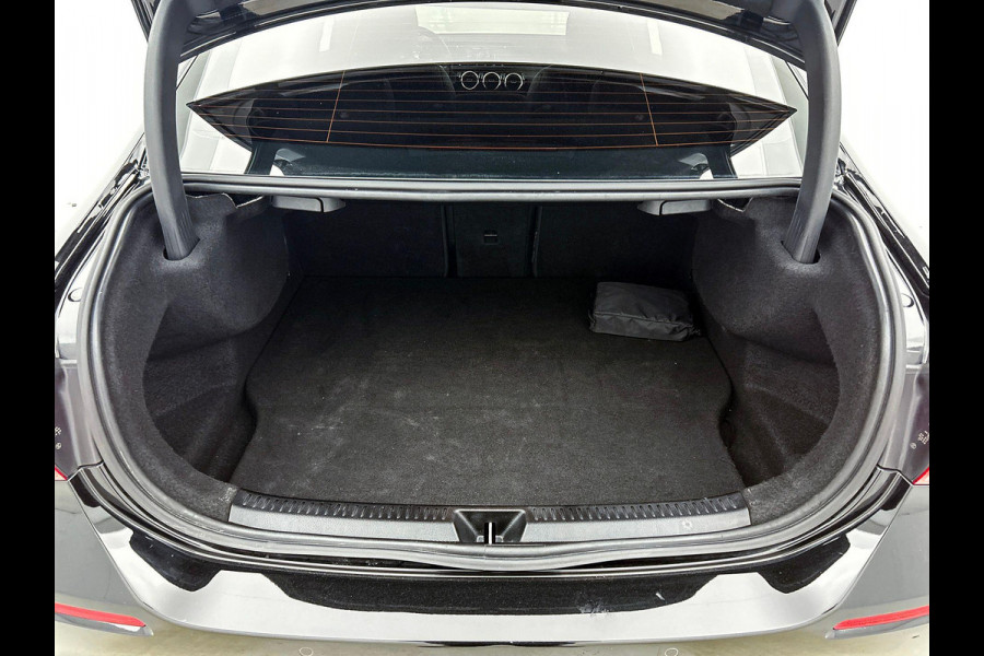 Mercedes-Benz A-Klasse 250 e Black Line WIDE-SCREEN | NAVI | STOF-LEDER