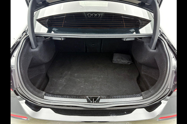 Mercedes-Benz A-Klasse 250 e Black Line WIDE-SCREEN | NAVI | STOF-LEDER