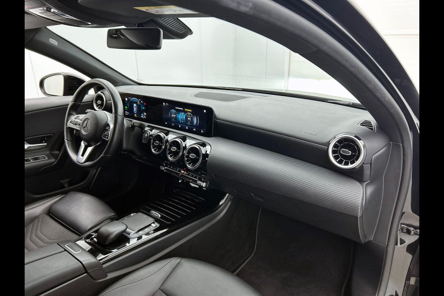 Mercedes-Benz A-Klasse 250 e Black Line WIDE-SCREEN | NAVI | STOF-LEDER